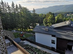 Výhľad na hory alebo výhľad na hory priamo z apartmánu