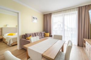 Posteľ alebo postele v izbe v ubytovaní Apartamenty Fregata