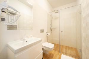 Kúpeľňa v ubytovaní Apartamenty Fregata + 9 fotografií