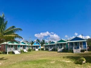Tilt-Ta-Dock Resort Belize外面的花园