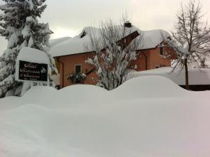 Hotel Bucaneve v zime