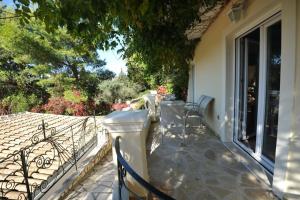Gallery image of Villa Theodora View Apartments Klio in Corfu Town