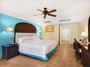 En eller flere senge i et værelse på Barceló Bávaro Beach - Adults Only All Inclusive