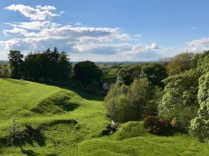 صورة لـ Westwood Barn Holiday Let في Brough Sowerby