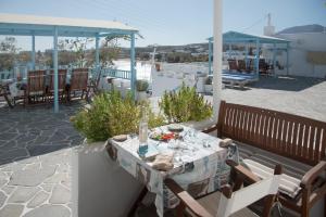 Ein Balkon oder eine Terrasse in der Unterkunft Paroscarmel studio-apartment