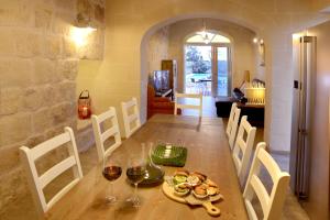 Foto de la galería de Four Winds Farmhouse en Birżebbuġa