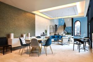 Gallery image of L'appartement et les Suites de VJL... in Avize