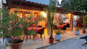 Zahrada ubytování Les Chênes verts + 6 fotografií