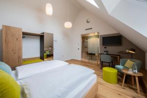 Postel nebo postele na pokoji v ubytování zum LOEWEN + 37 fotografií