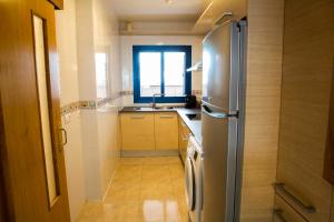 Kuchyňa alebo kuchynka v ubytovaní Apartment las sirenas -WiFi 100 Mb-, Sea view