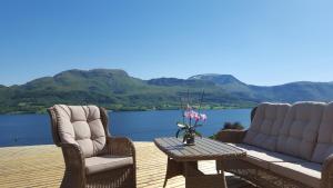 Fotografie z fotogalerie ubytování Kvernesfjorden Apartments v destinaci Averoy
