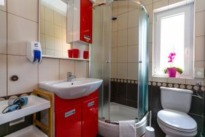 Kúpeľňa v ubytovaní Apartment Medved + 37 fotografií