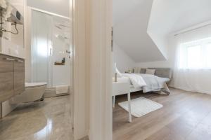 Postel nebo postele na pokoji v ubytování Enjoy Split, new apartment in the center with a private garden
