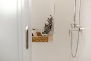 Koupelna v ubytování Enjoy Split, new apartment in the center with a private garden
