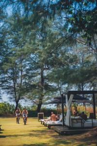 Zahrada ubytování SALA Phuket Mai Khao Beach Resort