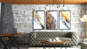 A seating area at Royal Villa