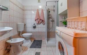Koupelna v ubytování Apartment Meri + 24 fotografií