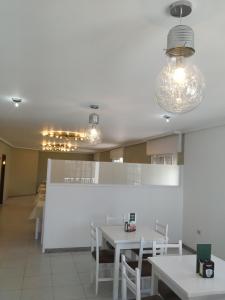 Kuchyňa alebo kuchynka v ubytovaní Hotel costa mar