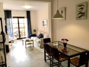 Et opholdsområde på Hacienda del Sol Beachside and Golf Apt Marbella Puerto Banus