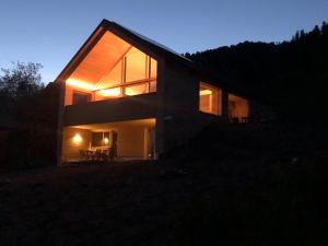 Nespecifikovaný výhled na hory nebo výhled na hory při pohledu z apartmánu
