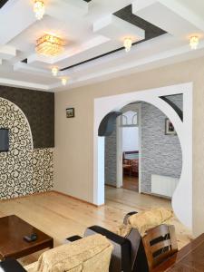 Ruang duduk di Raffles Garden Villa