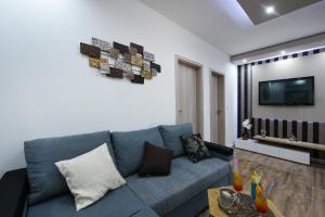 Televízia a/alebo spoločenská miestnosť v ubytovaní Shine apartment Zadar