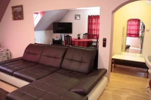 Posedenie v ubytovaní Fox Apartmanok