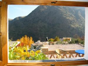 A general mountain view or a mountain view taken from a panziókat