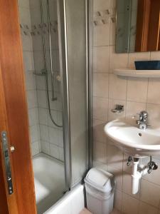 Koupelna v ubytování Mazot Zermatt