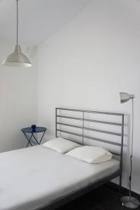 Postel nebo postele na pokoji v ubytování Possidi Aigaiopelagitika 2-floor beach house