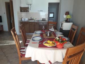 Kuchyň nebo kuchyňský kout v ubytování Apartments Jadranka Povile