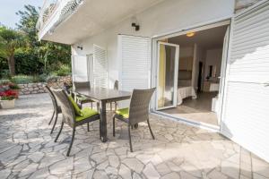 Balkón nebo terasa v ubytování Apartments Fina + 37 fotografií