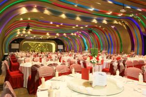 Restaurace v ubytování Empire Hotel Subang