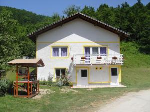 Gallery image of Rooms-Vasva and Hazim in Ćukovi