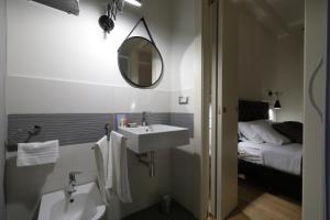 Koupelna v ubytování B&B Dimora del Duomo
