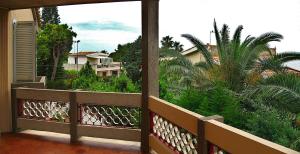 A balcony or terrace at Villetta indipendente a due passi dal mare
