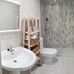 Ένα μπάνιο στο Coqueto estudio en Sanxenxo +29 φωτογραφίες