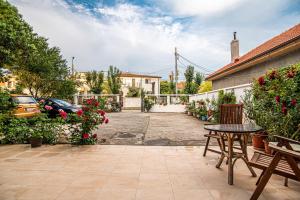 En have udenfor La Papu și Maia