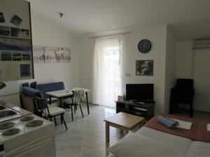 TV a/nebo společenská místnost v ubytování Apartment MARKO