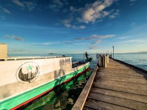 Ảnh trong thư viện ảnh của Scuba Republic Beach Bungalows ở Tapokreng