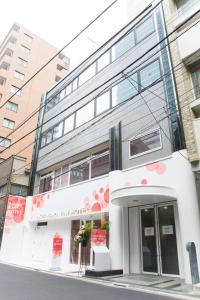 The building in which the capsule hotel is located