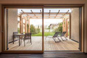 A balcony or terrace at Weingut Moser Apartments