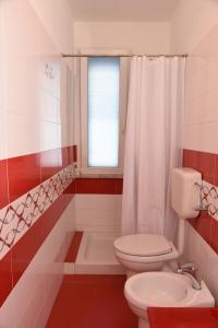 A bathroom at Villa Letizia