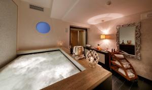 Istumisnurk majutusasutuses Hotel Spinale