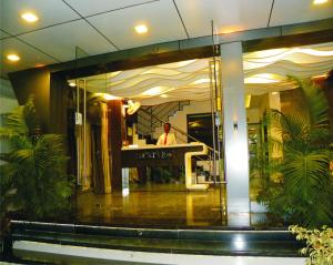 Lobbyen eller receptionen på Hotel Shradha Saburi Palace