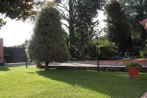 Aed väljaspool majutusasutust Il sottosopra