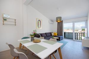 Foto dalla galleria di Manuela a Podstrana