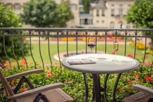 Κήπος έξω από το Hotel Fürstenhof Bad Bertrich