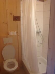 Ванна кімната в Bois-raiguel chasseral