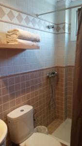 A bathroom at Hostal Sant Roc